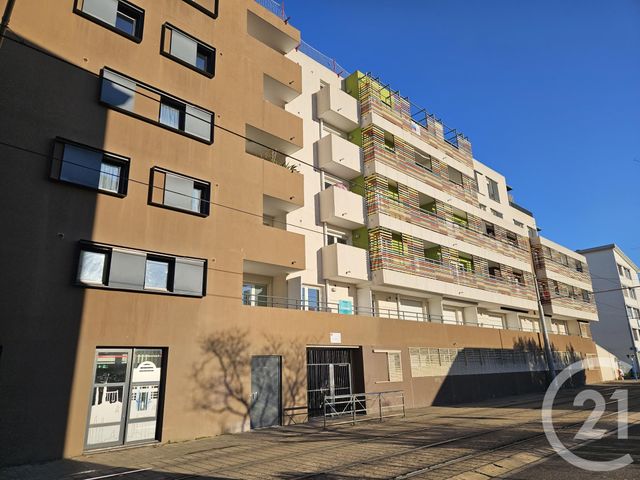 Appartement F2 à vendre - 2 pièces - 40.75 m2 - MONTPELLIER - 34 - LANGUEDOC-ROUSSILLON - Century 21 Port Marianne