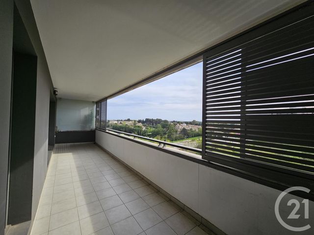 Afficher la photo en grand Appartement F2 à vendre - 2 pièces - 49.0 m2 - MONTPELLIER - 34 - LANGUEDOC-ROUSSILLON - Century 21 Port Marianne
