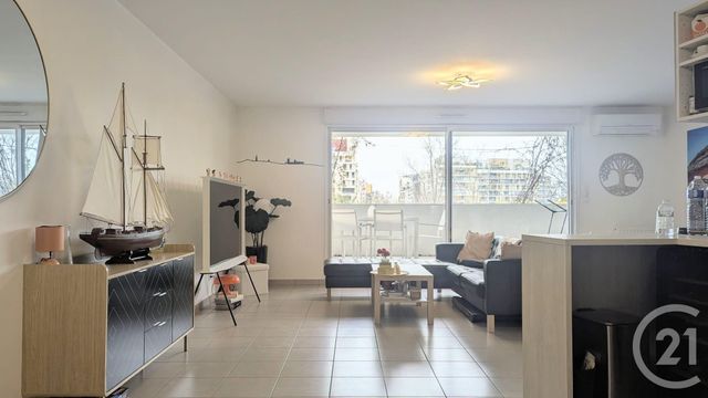 Appartement T3 à vendre - 3 pièces - 73.18 m2 - MONTPELLIER - 34 - LANGUEDOC-ROUSSILLON - Century 21 Port Marianne