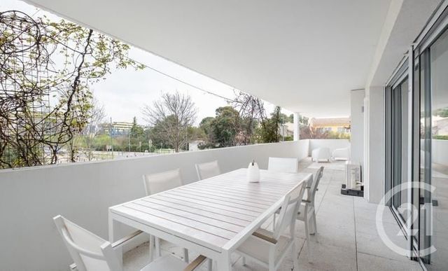 Appartement T3 à vendre - 3 pièces - 73.18 m2 - MONTPELLIER - 34 - LANGUEDOC-ROUSSILLON - Century 21 Port Marianne