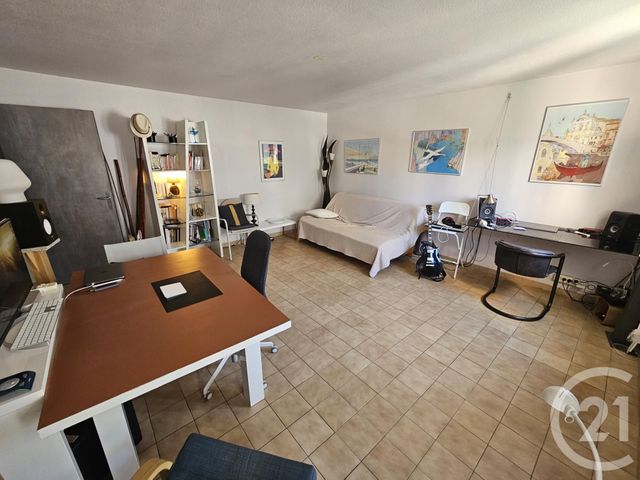 Afficher la photo en grand Appartement F2 à vendre - 2 pièces - 48.0 m2 - MONTPELLIER - 34 - LANGUEDOC-ROUSSILLON - Century 21 Port Marianne