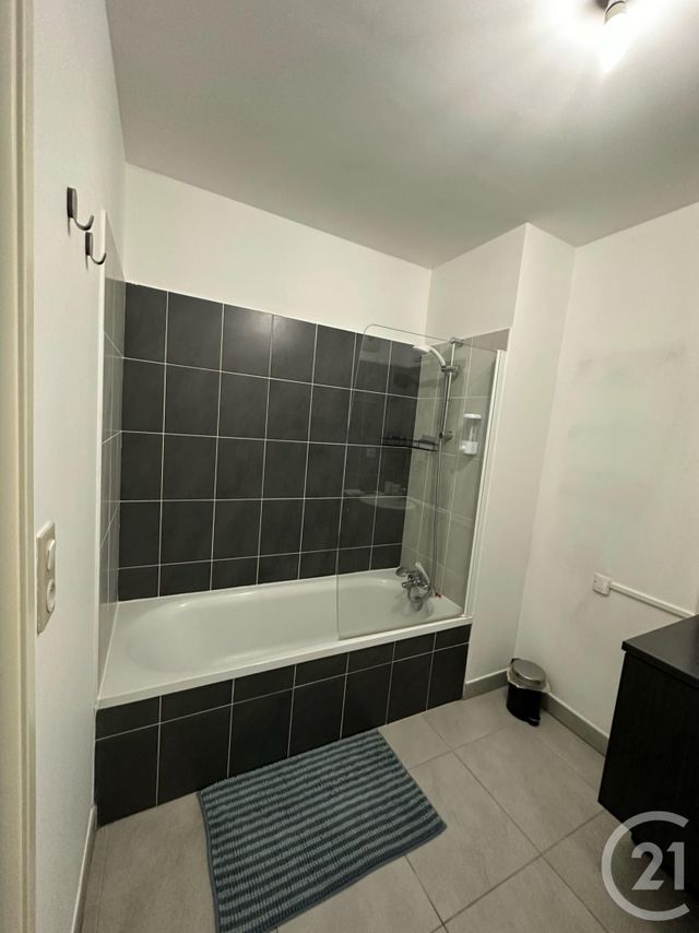 Appartement F3 à vendre - 3 pièces - 54.86 m2 - MONTPELLIER - 34 - LANGUEDOC-ROUSSILLON - Century 21 Port Marianne