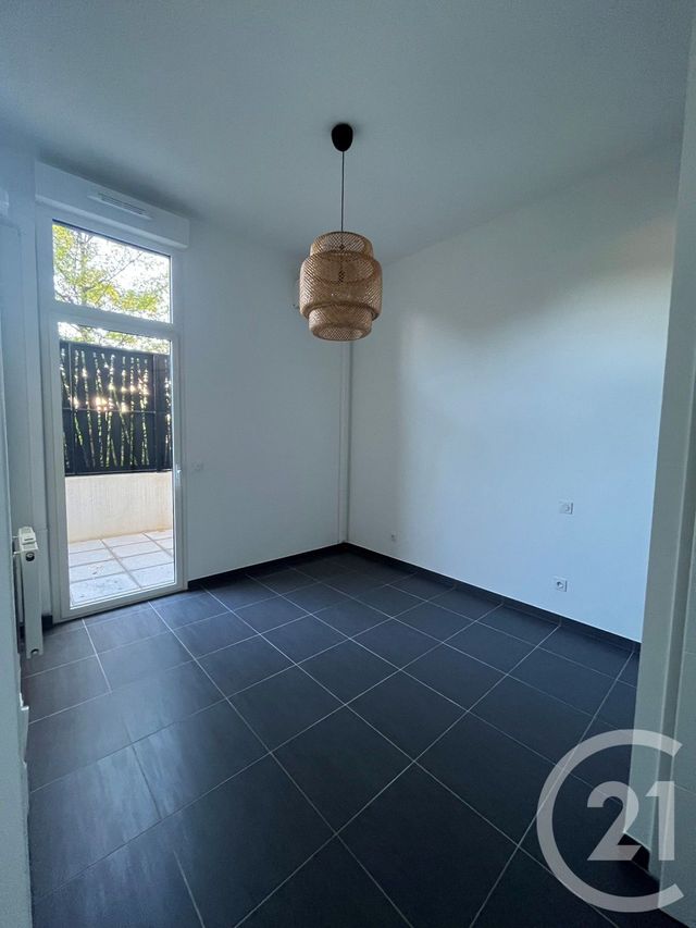 Appartement F2 à louer - 2 pièces - 38.0 m2 - MONTPELLIER - 34 - LANGUEDOC-ROUSSILLON - Century 21 Port Marianne