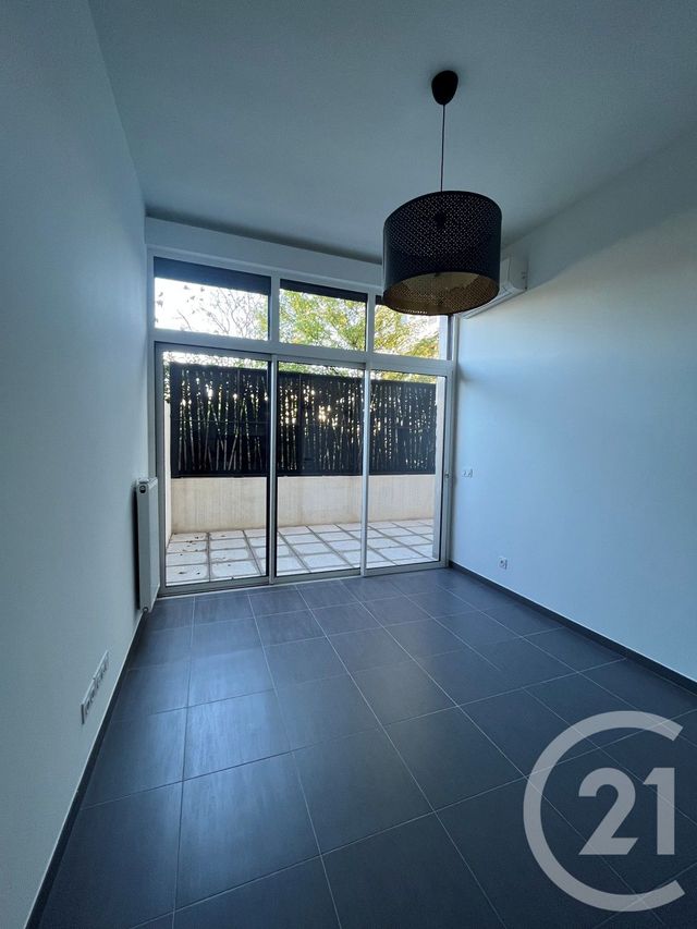 Appartement F2 à louer - 2 pièces - 38.0 m2 - MONTPELLIER - 34 - LANGUEDOC-ROUSSILLON - Century 21 Port Marianne