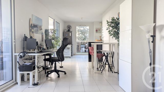 Appartement T3 à vendre - 3 pièces - 64.4 m2 - MONTPELLIER - 34 - LANGUEDOC-ROUSSILLON - Century 21 Port Marianne