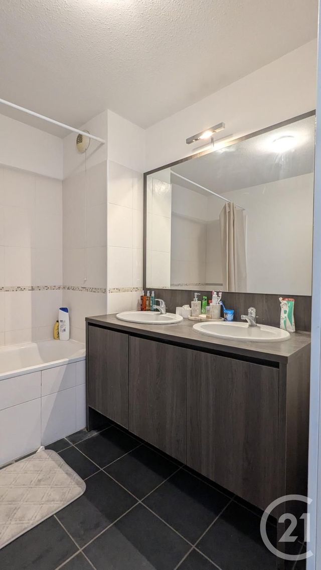 Appartement F3 à vendre - 3 pièces - 67.85 m2 - MONTPELLIER - 34 - LANGUEDOC-ROUSSILLON - Century 21 Port Marianne