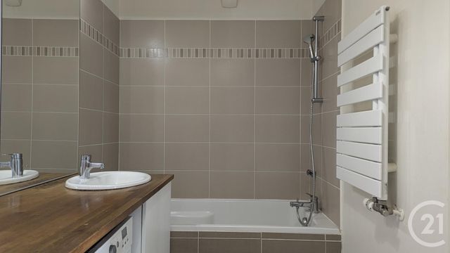 Appartement F3 à vendre - 3 pièces - 68.84 m2 - MONTPELLIER - 34 - LANGUEDOC-ROUSSILLON - Century 21 Port Marianne