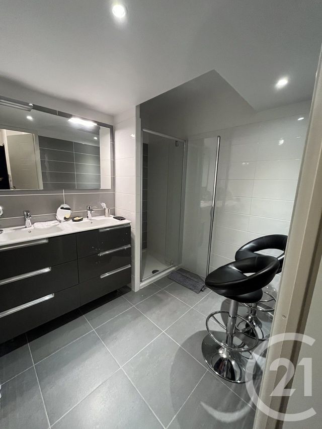 Appartement F2 à louer - 2 pièces - 45.0 m2 - MONTPELLIER - 34 - LANGUEDOC-ROUSSILLON - Century 21 Port Marianne