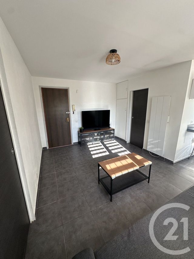 Appartement F1 à louer - 2 pièces - 30.0 m2 - MONTPELLIER - 34 - LANGUEDOC-ROUSSILLON - Century 21 Port Marianne
