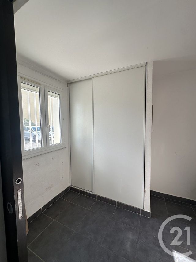 Appartement F1 à louer - 2 pièces - 30.0 m2 - MONTPELLIER - 34 - LANGUEDOC-ROUSSILLON - Century 21 Port Marianne