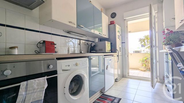 Appartement T3 à vendre - 3 pièces - 60.5 m2 - MONTPELLIER - 34 - LANGUEDOC-ROUSSILLON - Century 21 Port Marianne