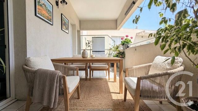 Appartement T3 à vendre - 3 pièces - 60.5 m2 - MONTPELLIER - 34 - LANGUEDOC-ROUSSILLON - Century 21 Port Marianne