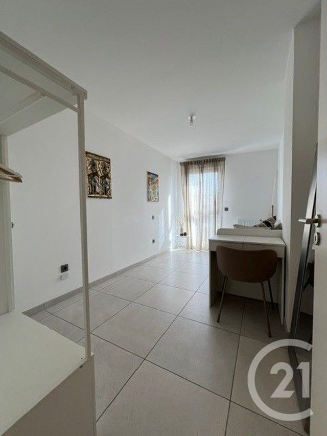 Appartement F4 à louer - 4 pièces - 90.0 m2 - MONTPELLIER - 34 - LANGUEDOC-ROUSSILLON - Century 21 Port Marianne