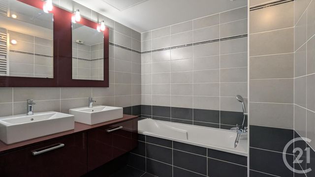 Appartement T3 à vendre - 3 pièces - 70.07 m2 - MONTPELLIER - 34 - LANGUEDOC-ROUSSILLON - Century 21 Port Marianne