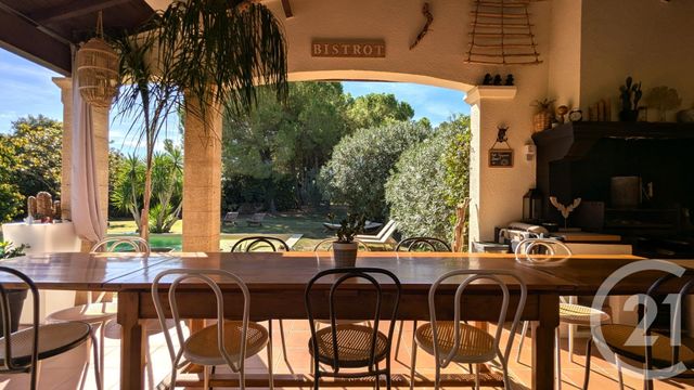 maison à vendre - 8 pièces - 197.04 m2 - AIMARGUES - 30 - LANGUEDOC-ROUSSILLON - Century 21 Port Marianne