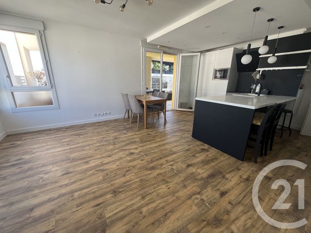 Appartement F4 à louer - 4 pièces - 77.66 m2 - MONTPELLIER - 34 - LANGUEDOC-ROUSSILLON - Century 21 Port Marianne
