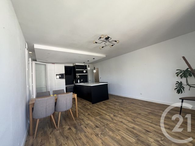 Appartement F4 à louer - 4 pièces - 77.66 m2 - MONTPELLIER - 34 - LANGUEDOC-ROUSSILLON - Century 21 Port Marianne
